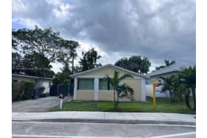 2898 Nw 6th Ct, Fort Lauderdale