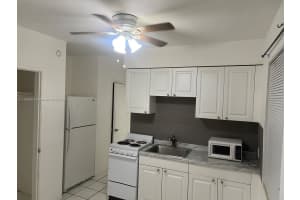 1931 Jefferson St E, Hollywood