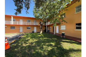 1245 W 24th St 122, Hialeah 1245 W 24th St 122, Hialeah