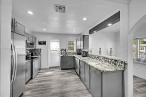 422 49th St, West Palm Beach