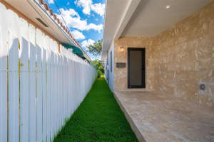 2625 Sw 32nd Ct, Miami