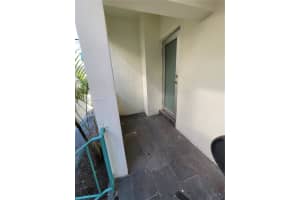 820 15th St 105, Miami Beach
