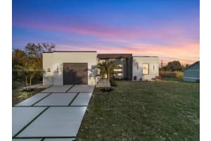 702 Irving Ave N., Lehigh Acres