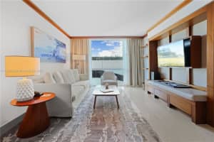 6801 Collins Ave 517, Miami Beach