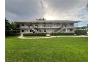 108 Bravado Ln 8, Palm Beach Shores