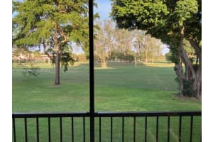 9520 S Hollybrook Lake Dr 205, Pembroke Pines