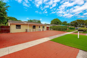 401 Sw 76th Ter ., North Lauderdale