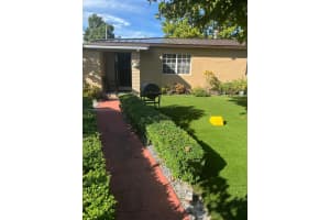 665 Nw 153rd St, Miami