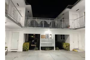 2826 Van Buren St 4, Hollywood