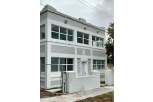 629 9th St 2, West Palm Beach