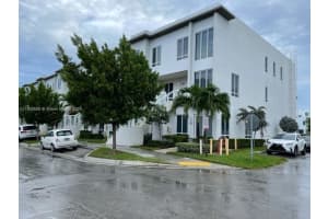 6415 Nw 102nd Path 107, Doral 6415 Nw 102nd Path 107, Doral