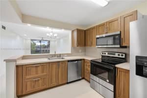 2820 Somerset Dr 112o, Lauderdale Lakes 2820 Somerset Dr 112o, Lauderdale Lakes