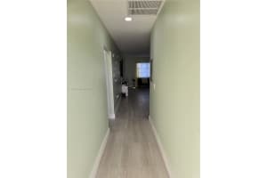 251 Ne 187th St 827, Miami