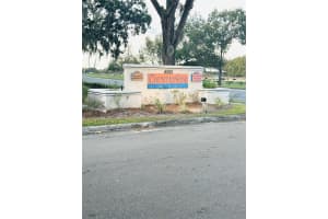 4000 Sw 23rd St 2-301, Gainesville