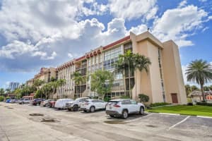 2001 Atlantic Shores Blvd 220, Hallandale Beach