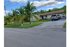 311 Sw 5th St, Florida City