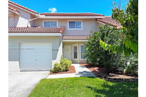 7510 S Pinewalk Dr S 104, Margate 7510 S Pinewalk Dr S 104, Margate