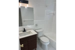 2236 Jackson St 9, Hollywood