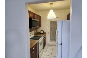 8704 Nw 35th St 201, Coral Springs