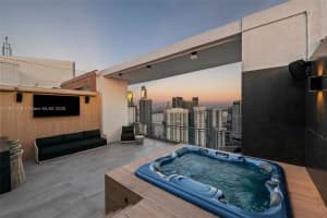 90 Sw 3rd St Ph-15, Miami 90 Sw 3rd St Ph-15, Miami