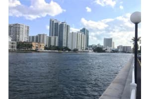 1000 Parkview Dr 511, Hallandale Beach