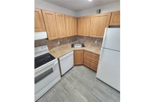 10900 Sw 196th St 210, Cutler Bay