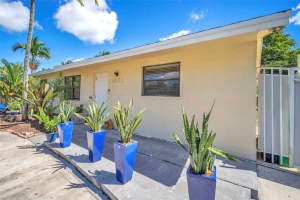 1821 Sw 98th Ter, Miramar