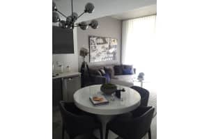 151 Se 1st St 903, Miami