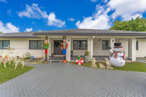 551 Sw 127th Ave, Miami