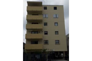 1334 Collins Ave 502, Miami Beach