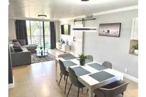 20500 W Country Club Dr 501, Aventura