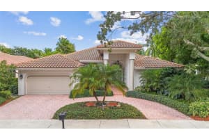 2734 Oakbrook Dr, Weston