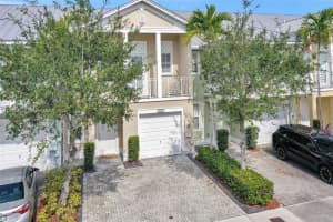 10867 Nw 76th Ln, Doral