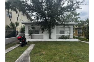 1719 Lincoln St 2 All Utilities Included, Hollywood