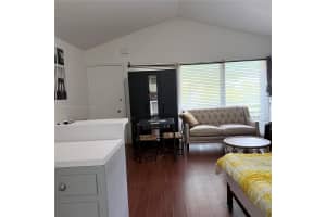 2633 Ne 32nd St 1-2, Fort Lauderdale