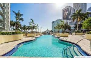 253 Ne 2nd St 1901, Miami