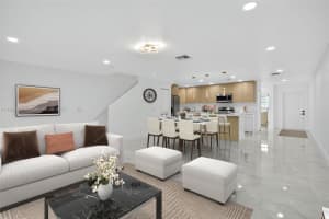 4456 Crystal Lake Dr, Deerfield Beach
