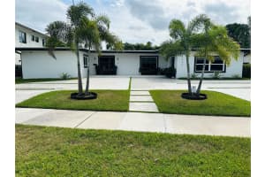 1940 Ne 186th Dr, North Miami Beach