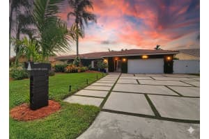 15820 N Sedgewyck Cir N 0, Davie