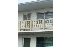 20120 Ne 2nd Ave W27, Miami Gardens