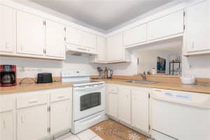 2800 Somerset Dr 115j, Lauderdale Lakes