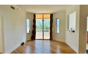 3001 Ne 185th St 431, Aventura