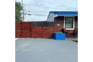 2115 Nw 185th St B, Miami Gardens