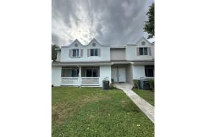 17440 Nw 67th Pl B-5, Hialeah