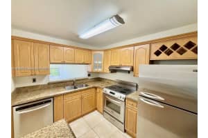 10825 Sw 112th Ave 302, Miami