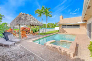 9208 Sun Pointe Dr, Boynton Beach