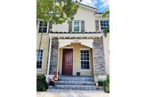 17021 Sw 96th St, Miami