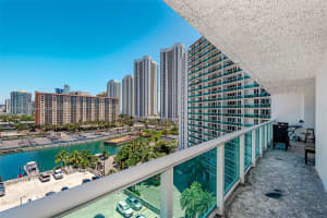 100 Bayview Dr 1028, Sunny Isles Beach