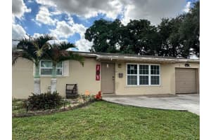 6390 Harding St, Hollywood