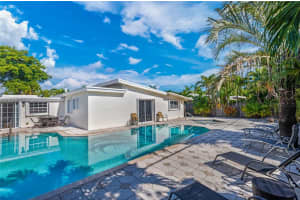 1984 Windward Dr, Lauderdale By The Sea